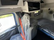 2026 Volvo 860 cab