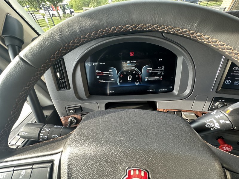 2026 Kenworth T680 EPU steering wheel