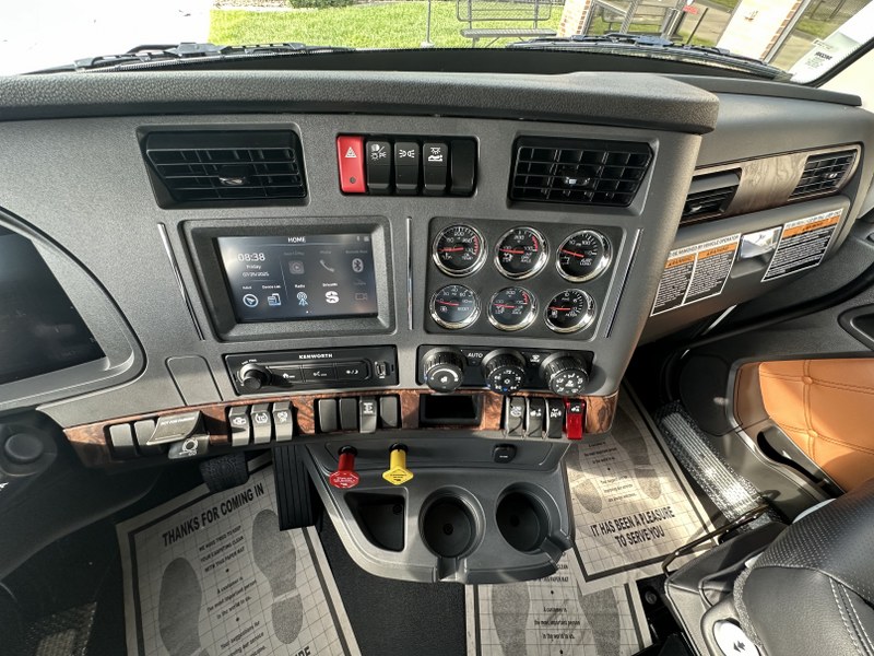 2026 Kenworth T680 EPU dash