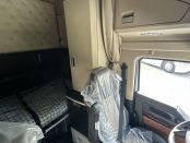 2026 Kenworth T680 EPU cab