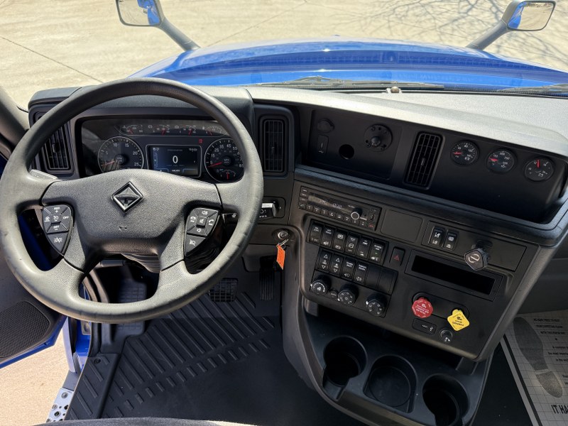 2022 International LT steering wheel