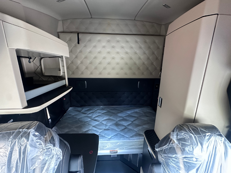 2027 Kenworth T680 sleeper