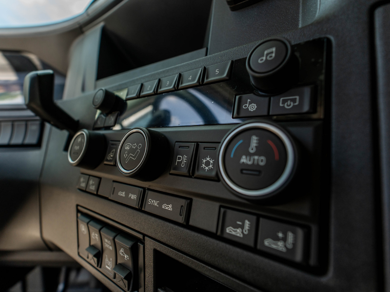 Radio and climate controls on dash of 2027 Volvo VNL 860