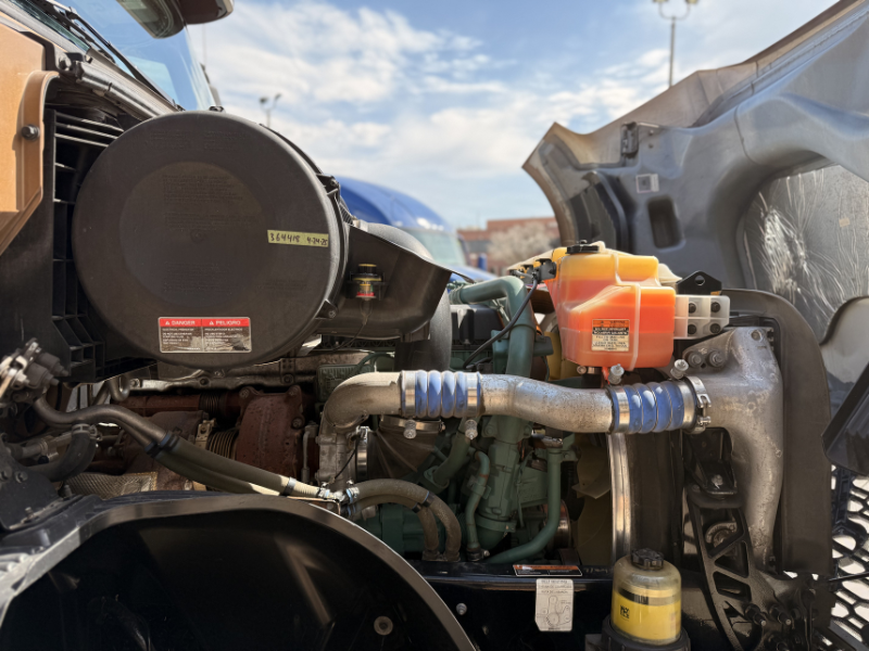 Engine of a 2023 Volvo VNL 760