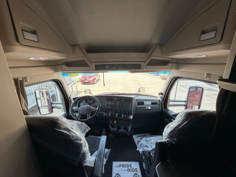 Seats, dashboard and front windshield of a 2022 Kenworth T680