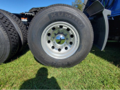 Tires on a 2022 Freightliner Cascadia