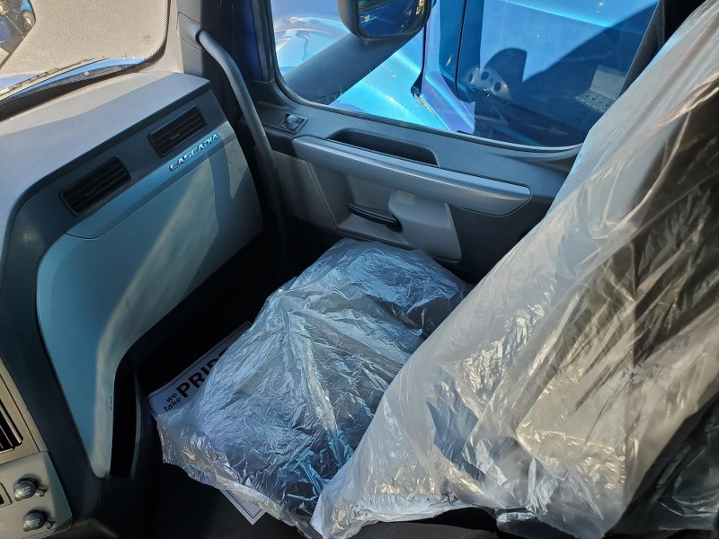 Passenger's side interior of a 2022 Freightliner Cascadia